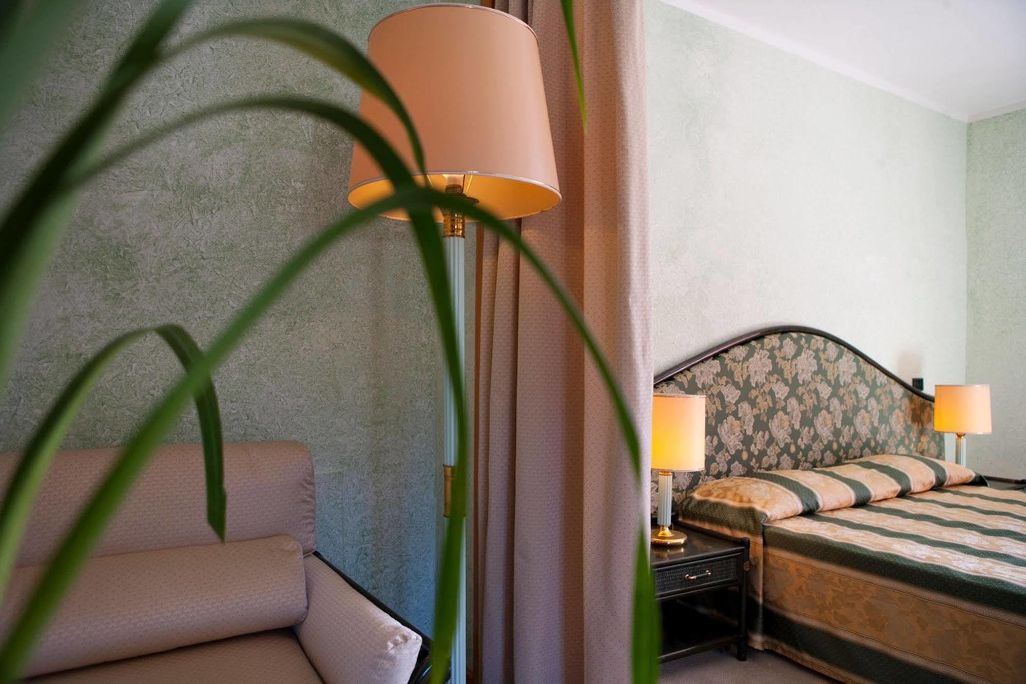 Swiss International Hotel Elba - Il Magnifico Марчиана-Марина Экстерьер фото