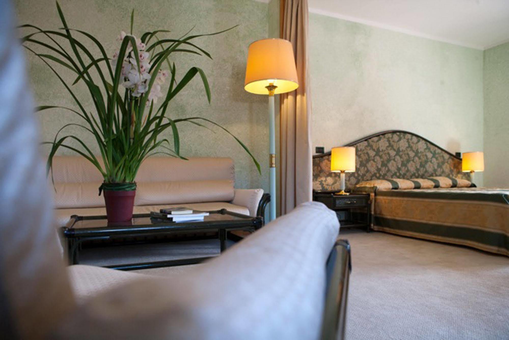 Swiss International Hotel Elba - Il Magnifico Марчиана-Марина Экстерьер фото