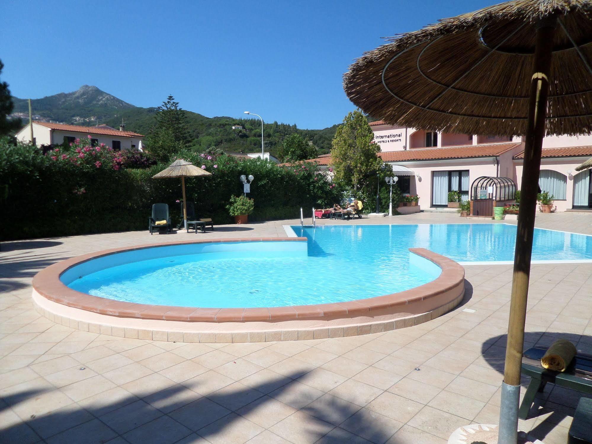 Swiss International Hotel Elba - Il Magnifico Марчиана-Марина Экстерьер фото